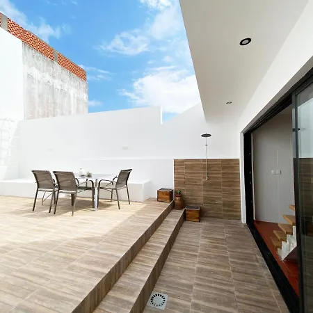 Casa Do Bairro - Perfect Base Point To Explore The Island *
